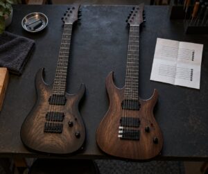 why metal guitarists use seven string guitars